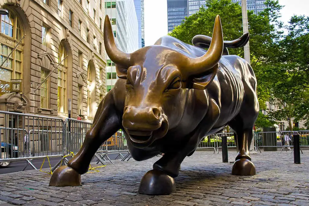 Wall-Street-Bull